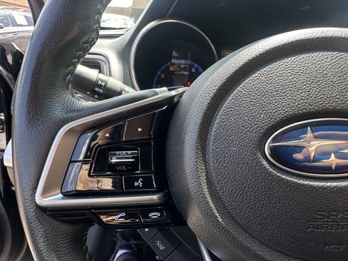 Used 2018 Subaru Outback 3.6R Touring AWD/4WD image 7