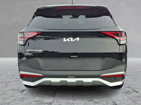 Used 2024 Kia Sportage EX image 9