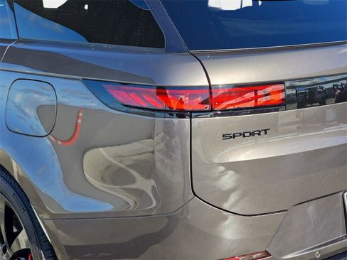 Certified 2025 Land Rover Range Rover Sport Dynamic SE image 36