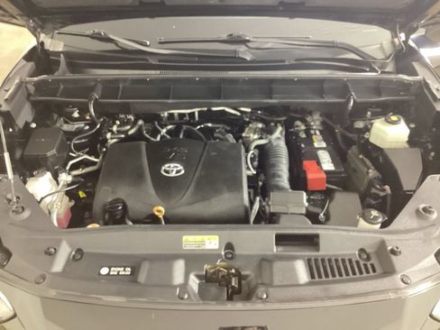 Used 2020 Toyota Highlander Platinum AWD/4WD image 27