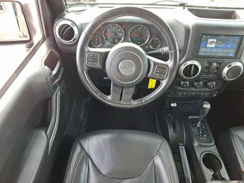 Used 2017 Jeep Wrangler Unlimited Sahara w/ Dual Top Group image 11