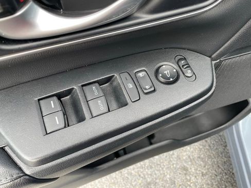 Used 2021 Honda CR-V EX-L image 12