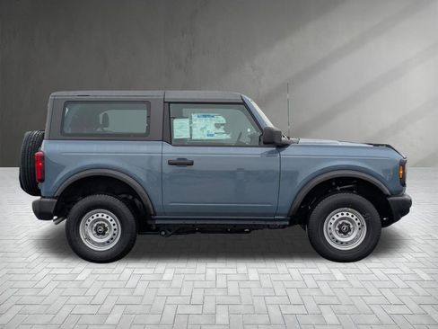 New 2025 Ford Bronco Base image 9