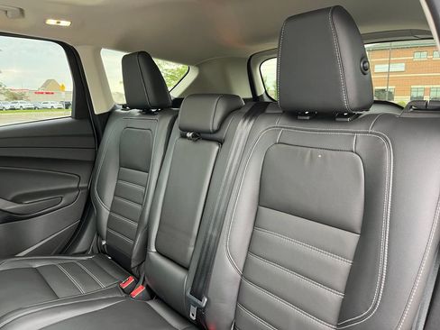Used 2018 Ford Escape SEL FWD image 21