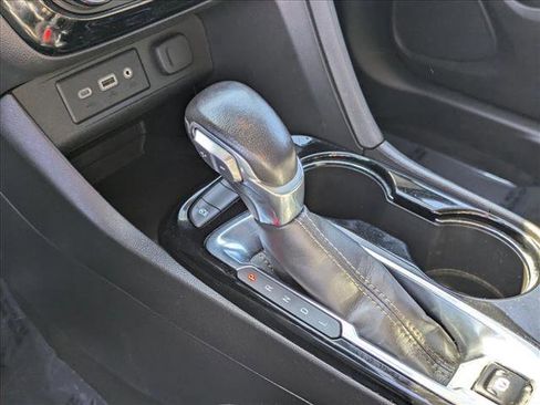 Used 2023 Buick Encore GX Preferred FWD image 12