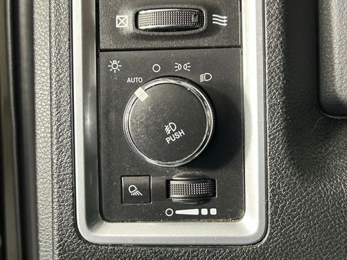 Used 2014 RAM 2500 Big Horn image 27