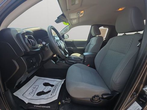 Certified 2021 Toyota Tacoma SR AWD/4WD image 9