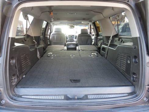 Used 2015 Chevrolet Suburban LT AWD/4WD image 26