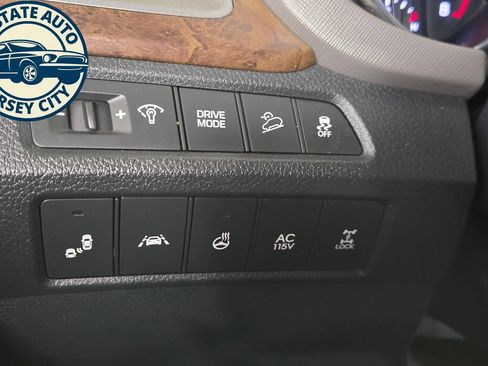 Used 2018 Hyundai Santa Fe AWD w/ SE Ultimate Tech Package 03 image 27