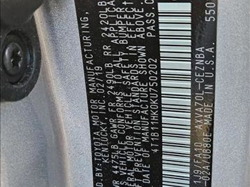 Used 2019 Toyota Camry LE FWD image 15