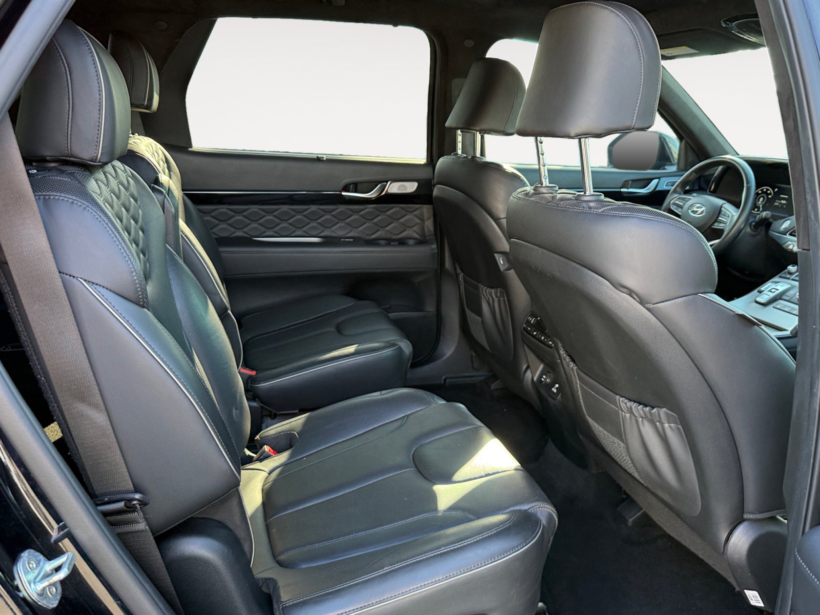 Used 2022 Hyundai Palisade Calligraphy w/ Cargo Package FWD image 18