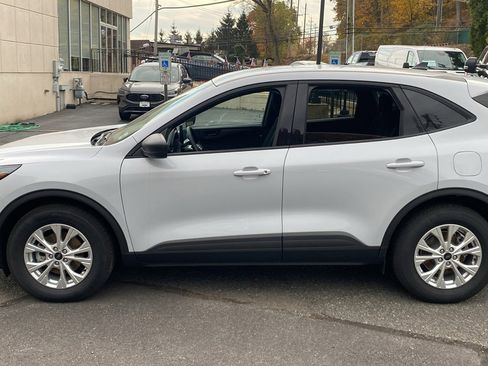 Used 2025 Ford Escape Active w/ Tech Pack #1 AWD/4WD image 4