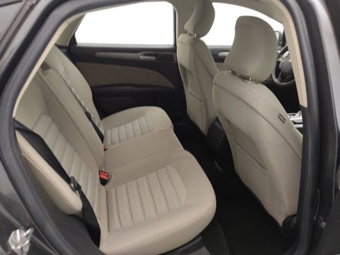 Used 2018 Ford Fusion S image 19