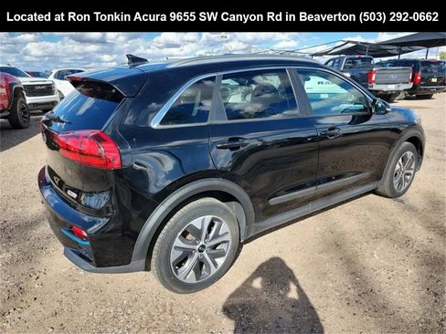 Used 2020 Kia Niro EX image 6