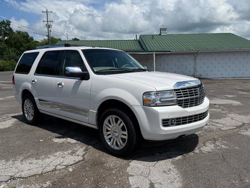 Used 2013 Lincoln Navigator 2WD w/ HD Trailer Tow Pkg image 8