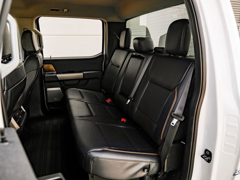 Used 2026 Ford F450 Lariat w/ FX4 Off-Road Package image 96