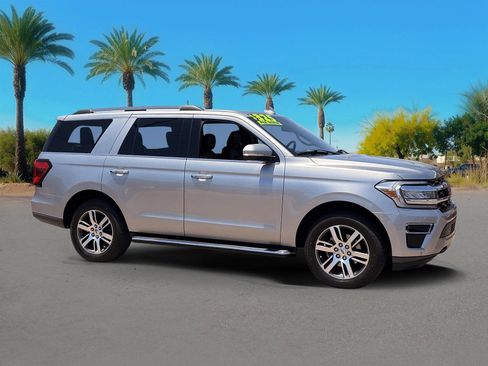 Certified 2022 Ford Expedition Limited AWD/4WD image 6