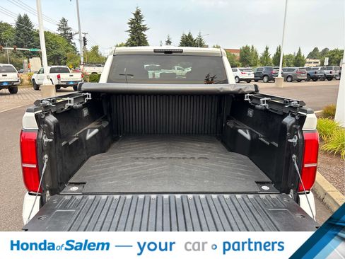 Used 2024 Toyota Tacoma TRD Off-Road AWD/4WD image 19