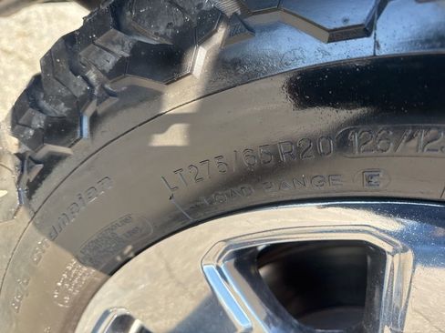 Used 2023 Ford F250 Lariat w/ Chrome Package image 34