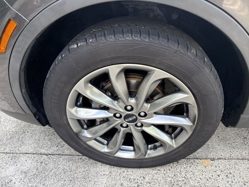 Used 2020 Lincoln Corsair FWD w/ Premium Package image 11