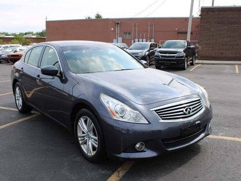 Used 2012 INFINITI G37 x Sedan w/ Premium Pkg AWD/4WD image 4