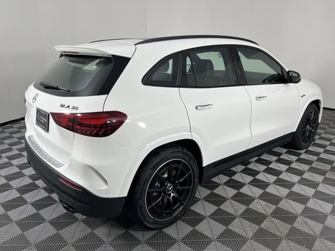 Used 2025 Mercedes-Benz GLA 35 AMG 4MATIC image 13