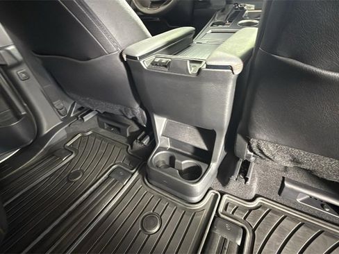 Used 2024 Toyota Sienna XSE image 34