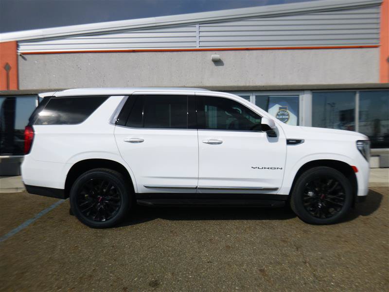 Used 2023 GMC Yukon SLT AWD/4WD image 4