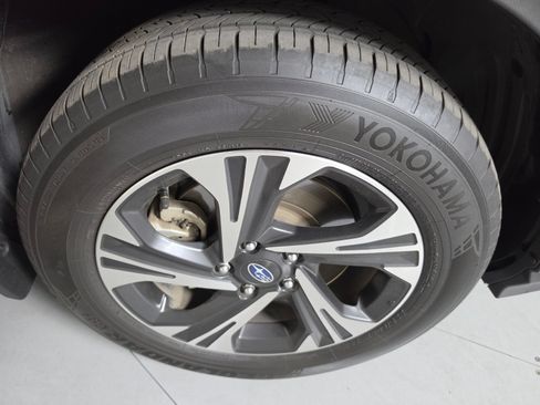 Used 2024 Subaru Crosstrek 2.0i Premium AWD/4WD image 12