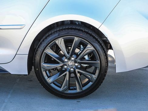 Used 2026 Toyota Corolla SE w/ SE Package FWD image 11
