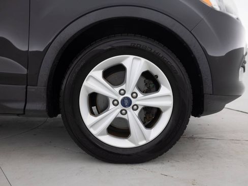 Used 2015 Ford Escape SE w/ Equipment Group 201A AWD/4WD image 18
