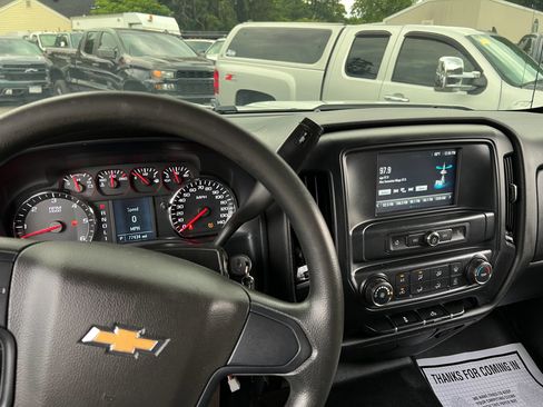 Used 2019 Chevrolet Silverado 2500 W/T AWD/4WD image 16