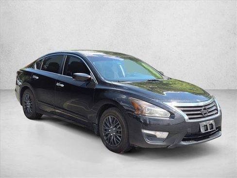 Used 2015 Nissan Altima 2.5 S w/ Power Driver Seat Package FWD image 3