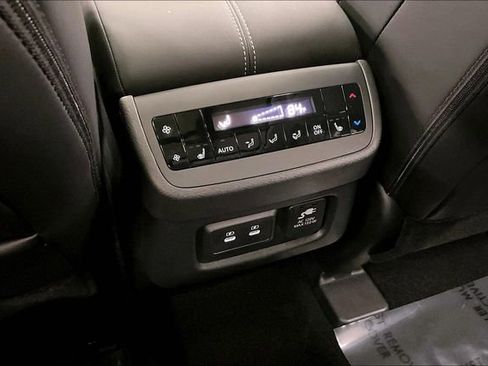 New 2026 Nissan Pathfinder Platinum image 22