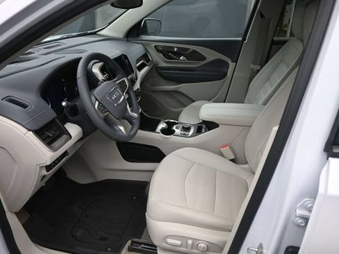 Used 2023 GMC Terrain Denali w/ Denali Premium Package AWD/4WD image 9