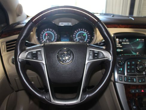 Used 2012 Buick LaCrosse Touring image 11