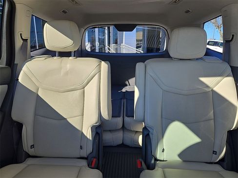 Used 2024 Cadillac XT6 Premium Luxury w/ Technology Package image 13