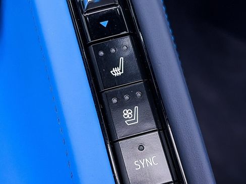 Used 2024 Chevrolet Corvette Stingray w/ Battery Protection Package image 29