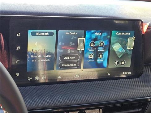 New 2026 Nissan Kicks SR image 12