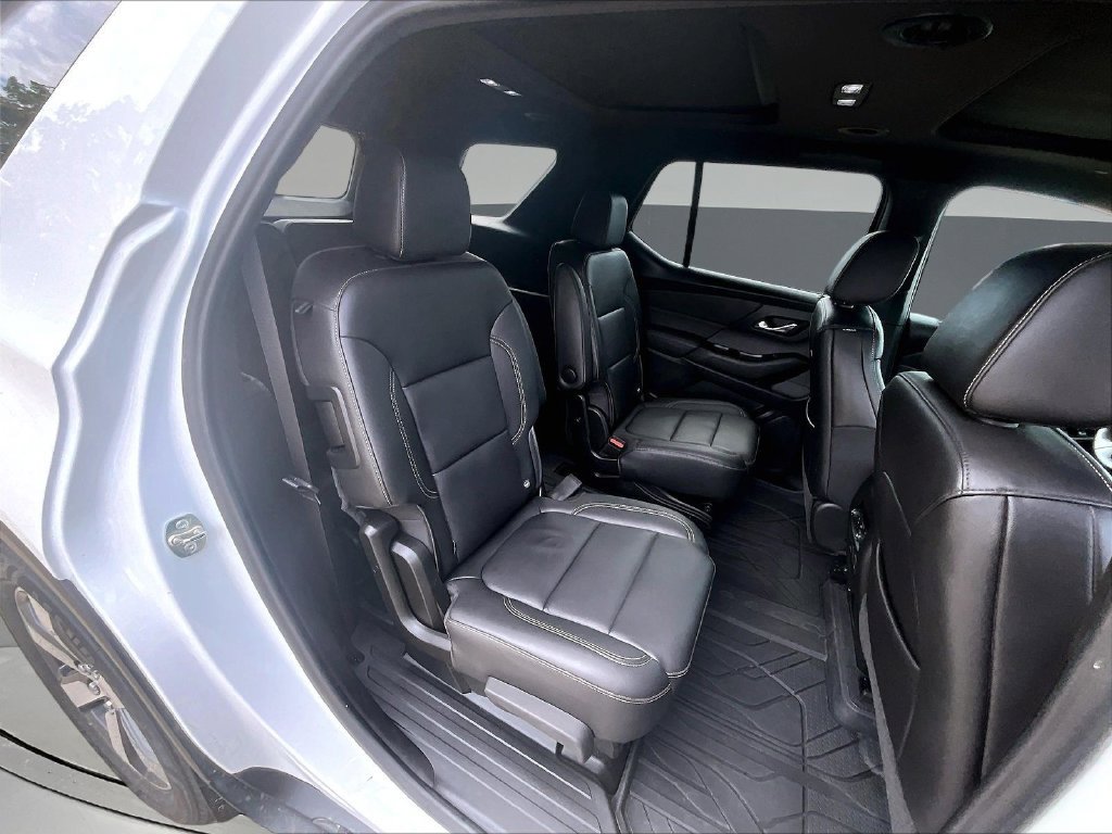 Used 2023 Chevrolet Traverse LT w/ LT Premium Package AWD/4WD image 28