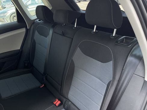 New 2026 Volkswagen Taos S FWD image 17