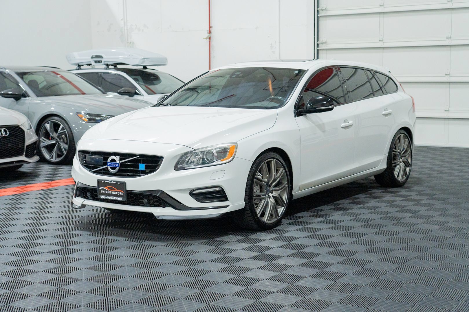 Used 2017 Volvo V60 T6 Polestar AWD/4WD image 3