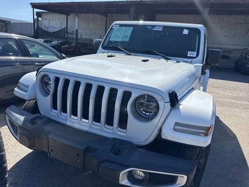 Used 2021 Jeep Wrangler Unlimited Sahara w/ Cold Weather Group AWD/4WD image 2