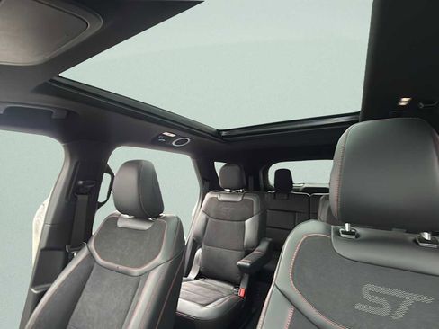 New 2026 Ford Explorer ST w/ Sun And Sound Package image 46