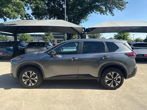 Certified 2023 Nissan Rogue SV FWD image 4