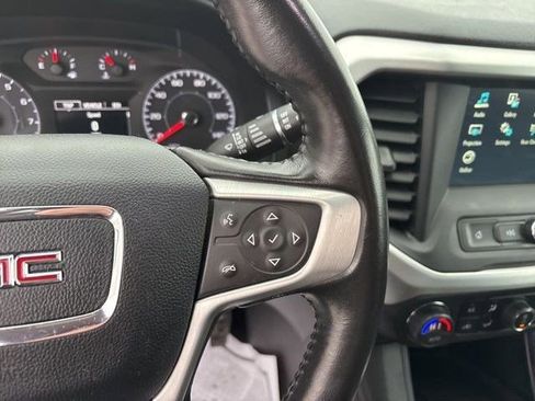 Used 2019 GMC Acadia SLE image 18