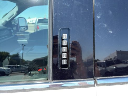 Used 2024 Ford F350 Lariat w/ Chrome Package image 11