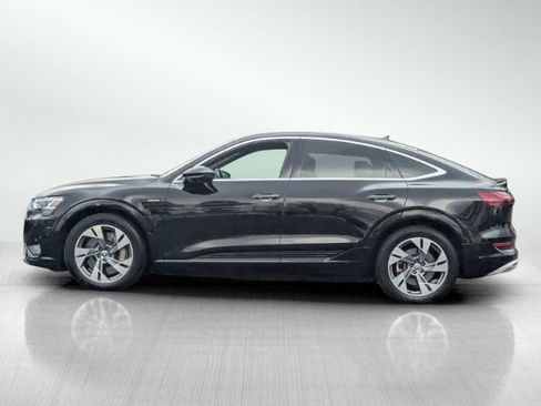Used 2021 Audi e-tron Prestige image 7