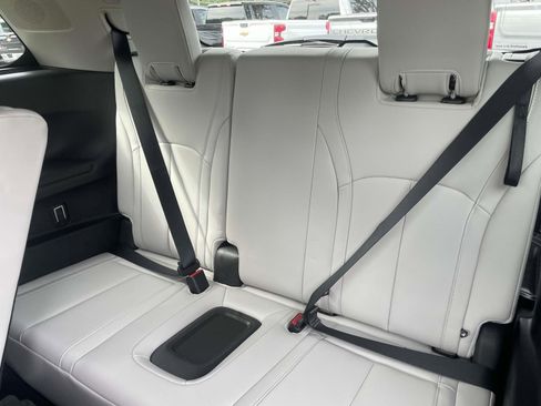 Used 2026 INFINITI QX60 Luxe w/ Cargo Package FWD image 12