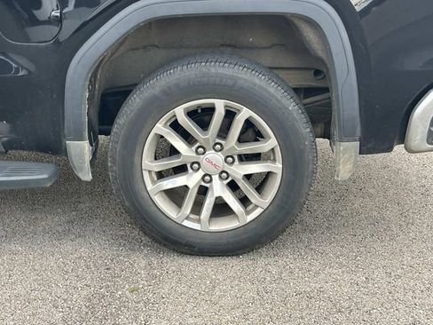 Used 2019 GMC Sierra 1500 SLT w/ SLT Premium Plus Package AWD/4WD image 14
